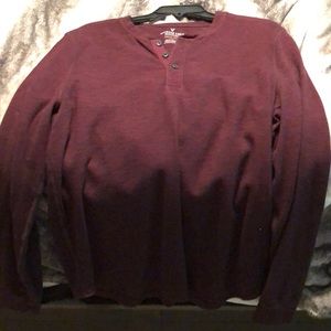 Men’s large AE Henley shirt
